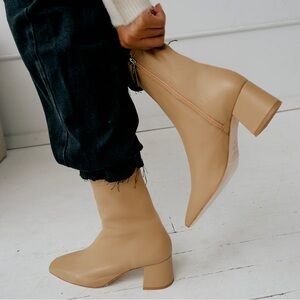 SHUTZ Pointed Toe Heeled Boots